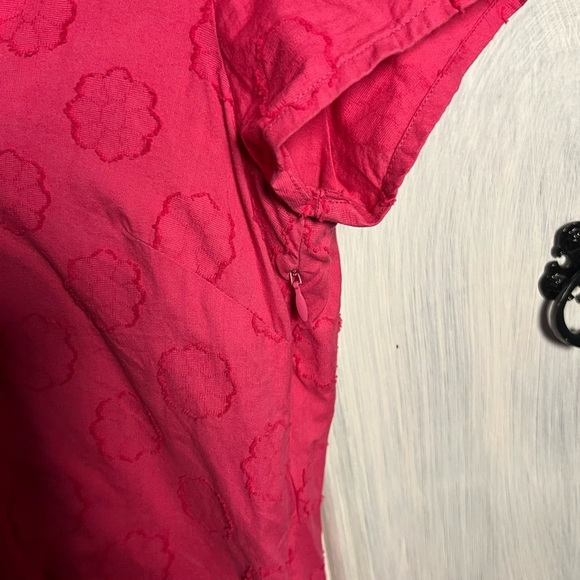 Vineyard Vines Hot Pink Daisy Embroidered Cotton Split Neck Shift Sundress - Picture 3 of 6